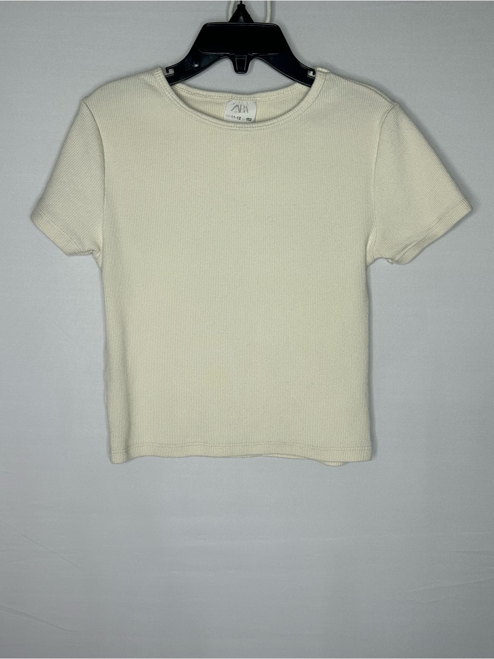 Zara Off-White Ribbed Crew Neck Tee